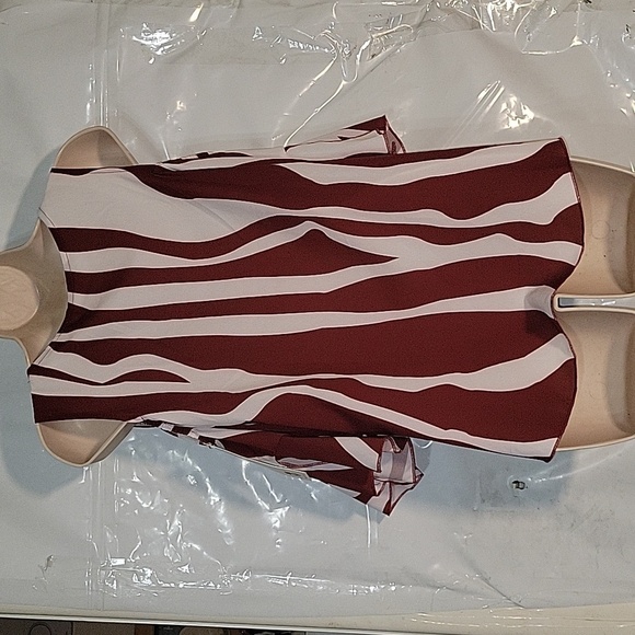 WILDFOX‎ NEW Striped Open Shoulder Ruffled Sleeve Tie Waist Spring Summer Blouse - Picture 5 of 7